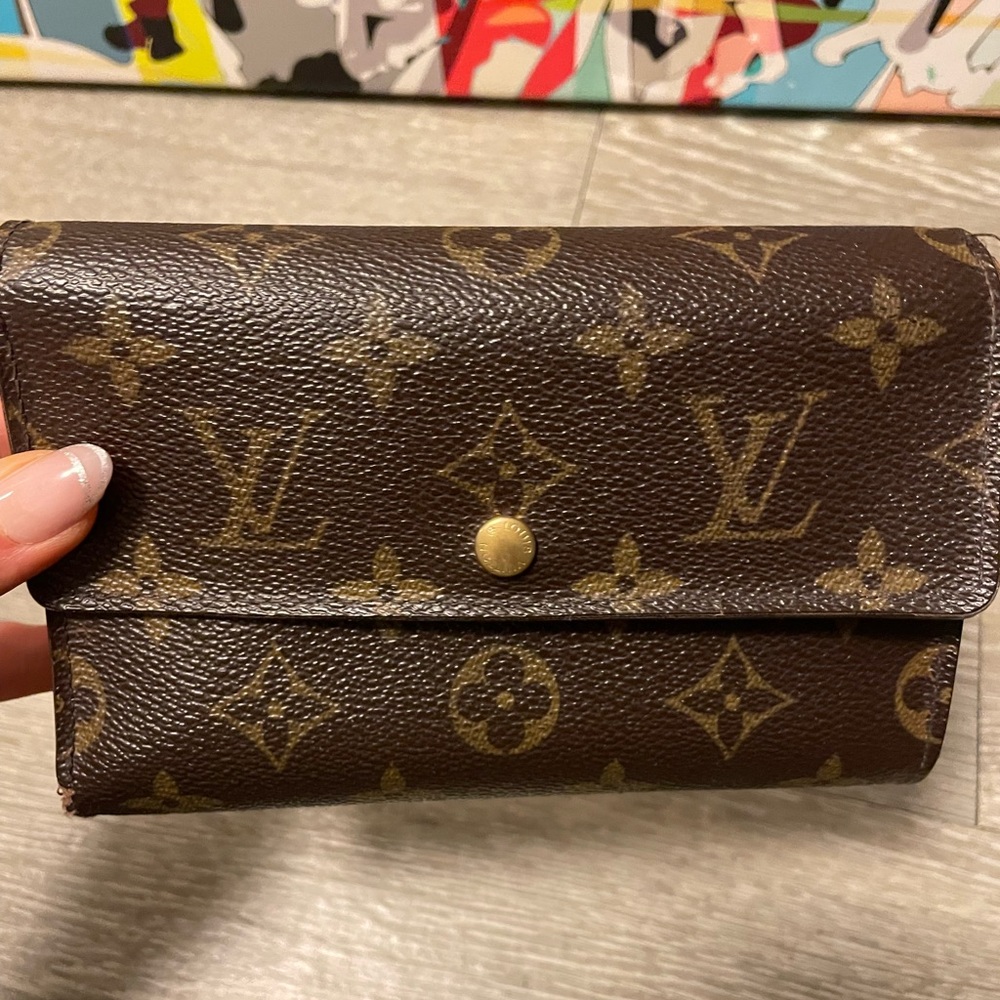 Auth Louis Vuitton wallet